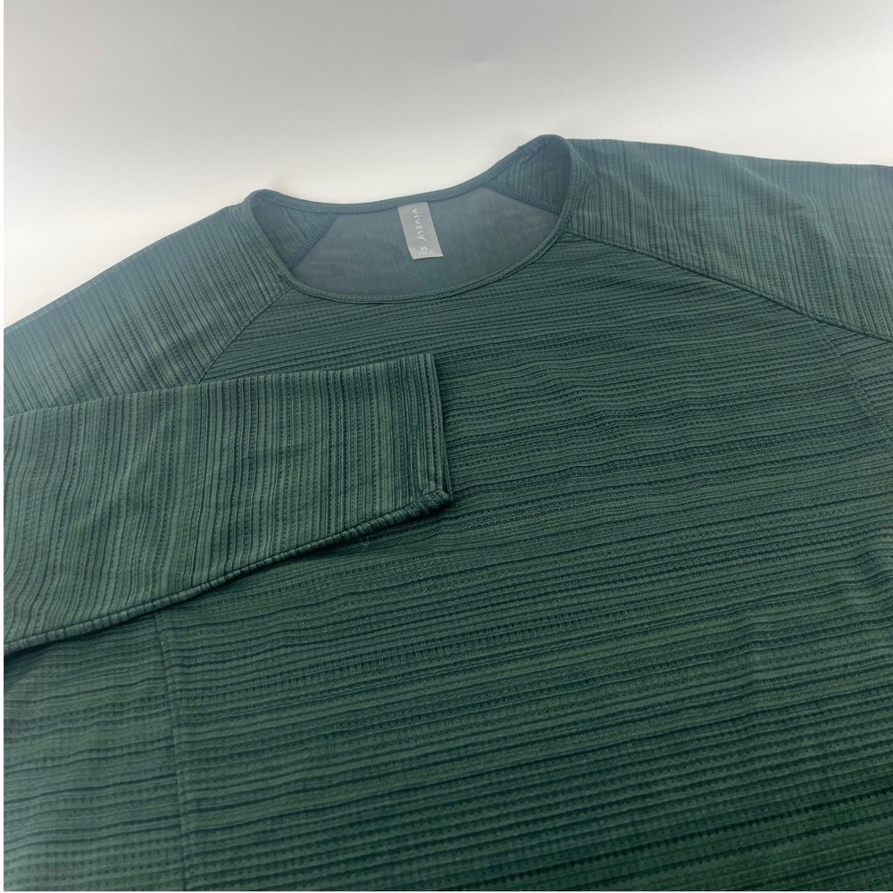 Vively Womens XL Green Textured Mesh Back Long Sleeve Active Top NWT